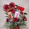 6 ROSAS EN CAJA CORAZÓN CON TAPA