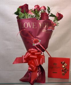 Ramo de 6 rosas rojas " I Love You" + Bombones