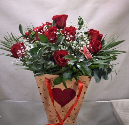 12 rosas rojas en bolso "te quiero"