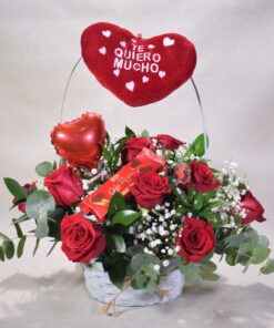 Cesta de 12 rosas rojas